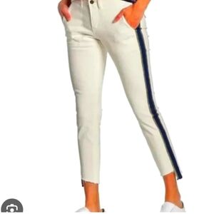NWOT PAM & GELA white uniform side stripe hem cropped jeans. Size 28.